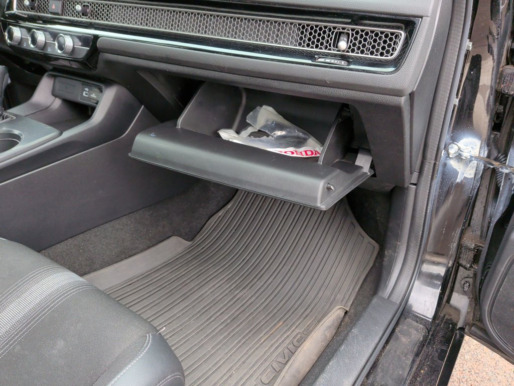 2023 Honda CIVIC SEDAN in Antigonish, Nova Scotia - 42 - w1024h768px