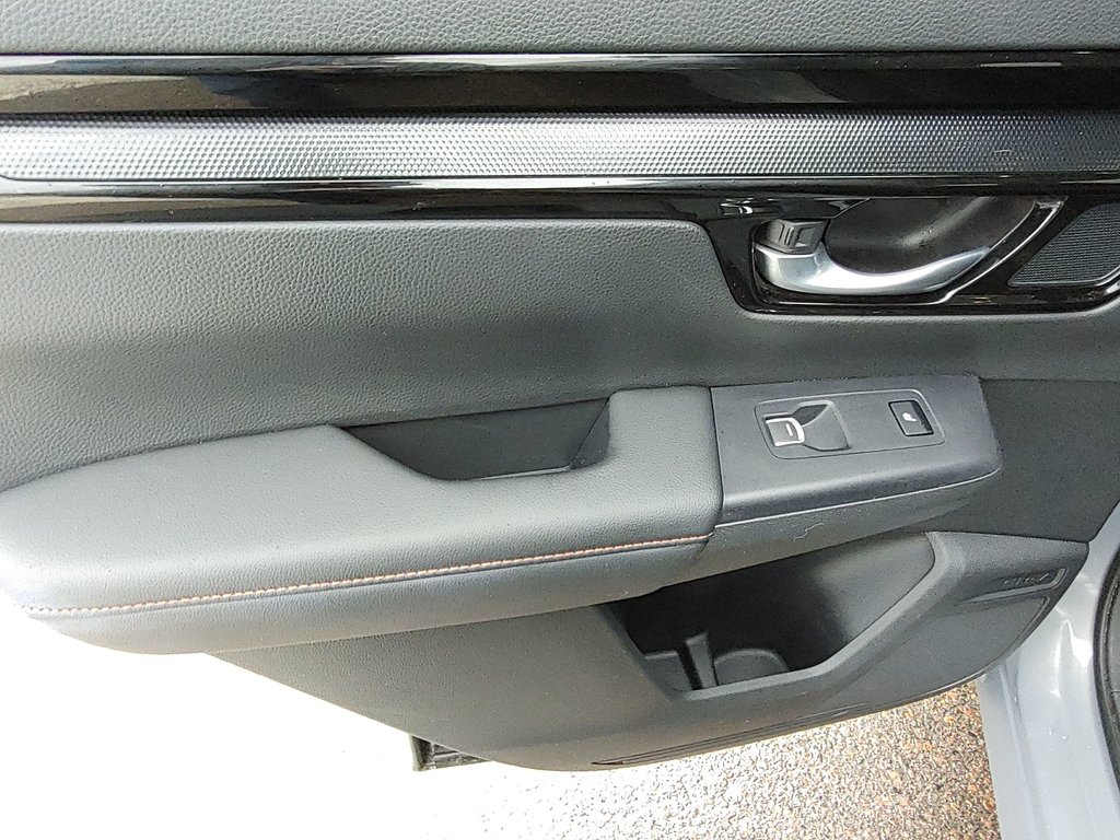 2023 Honda CR-V Hybrid Touring | Leather | Sunroof | Warranty to 2028 in Saint John, New Brunswick - 34 - w1024h768px