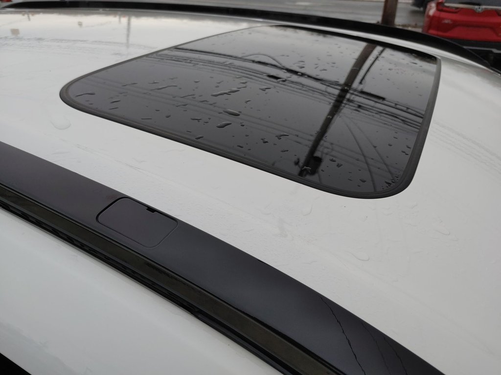 2024 Honda CR-V Hybrid Touring | Roof | BOSE | Cam | Warranty to 2029 in Saint John, New Brunswick - 46 - w1024h768px