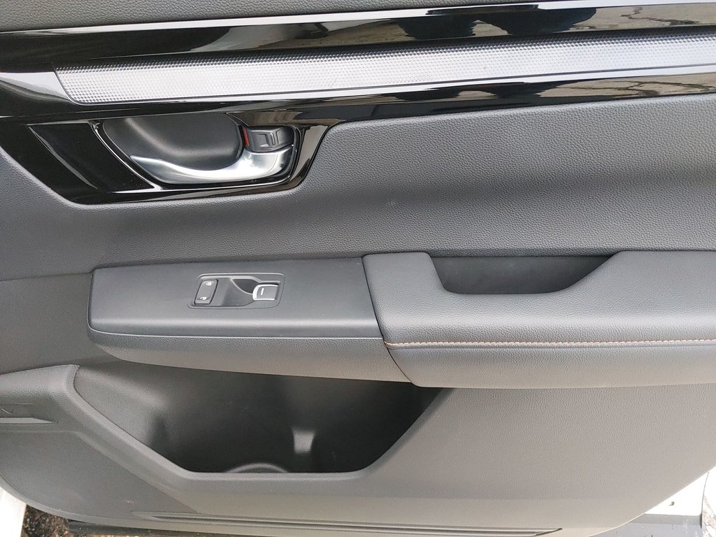 2024 Honda CR-V Hybrid Touring | Roof | BOSE | Cam | Warranty to 2029 in Saint John, New Brunswick - 43 - w1024h768px