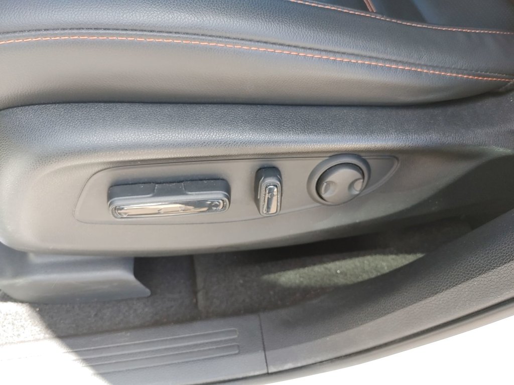 2024 Honda CR-V Hybrid Touring | Leather | Sunroof | Warranty to 2029 in Saint John, New Brunswick - 14 - w1024h768px