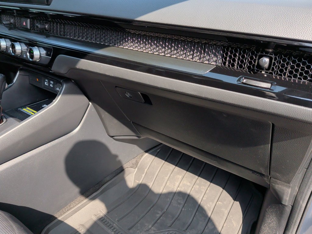 2025 Honda CR-V Hybrid Touring | Leather | Sunroof | Warranty to 2029 in Saint John, New Brunswick - 41 - w1024h768px