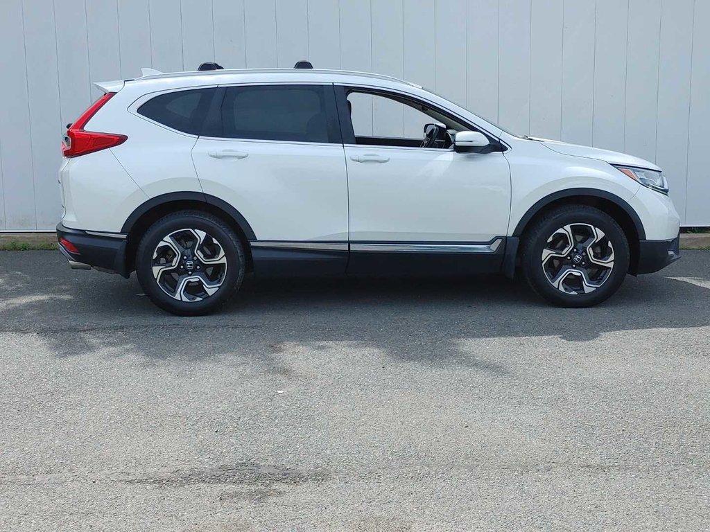 2019 Honda CR-V Touring | Leather | Roof | Nav in Saint John, New Brunswick - 2 - w1024h768px