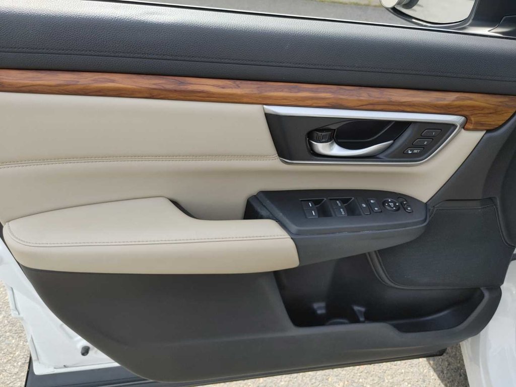 2019 Honda CR-V Touring | Leather | Roof | Nav in Saint John, New Brunswick - 28 - w1024h768px