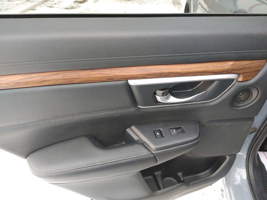 2020 Honda CR-V Touring | Roof | Leather | Cam | USB in Saint John, New Brunswick - 33 - w1024h768px
