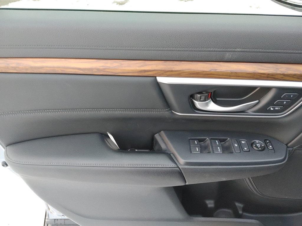 2020 Honda CR-V Touring | Roof | Leather | Cam | USB in Saint John, New Brunswick - 15 - w1024h768px