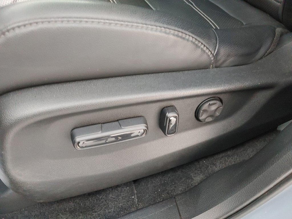 2020 Honda CR-V Touring | Roof | Leather | Cam | USB in Saint John, New Brunswick - 14 - w1024h768px