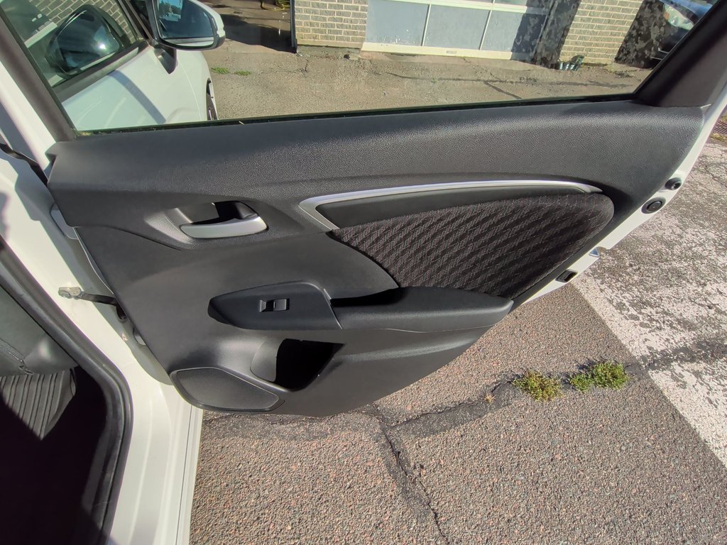 2019 Honda Fit Sport | 6 Speed Manual | Cam | USB in Saint John, New Brunswick - 38 - w1024h768px