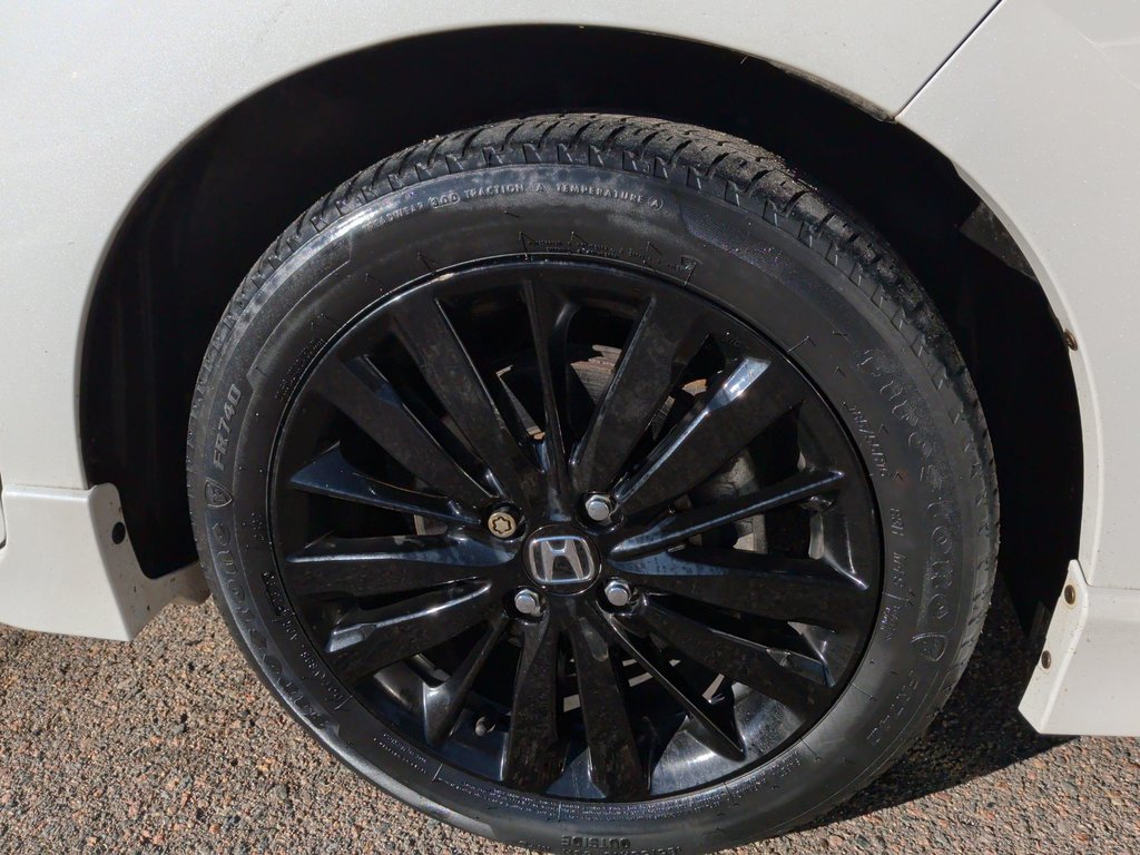 2019 Honda Fit Sport | 6 Speed Manual | Cam | USB in Saint John, New Brunswick - 10 - w1024h768px