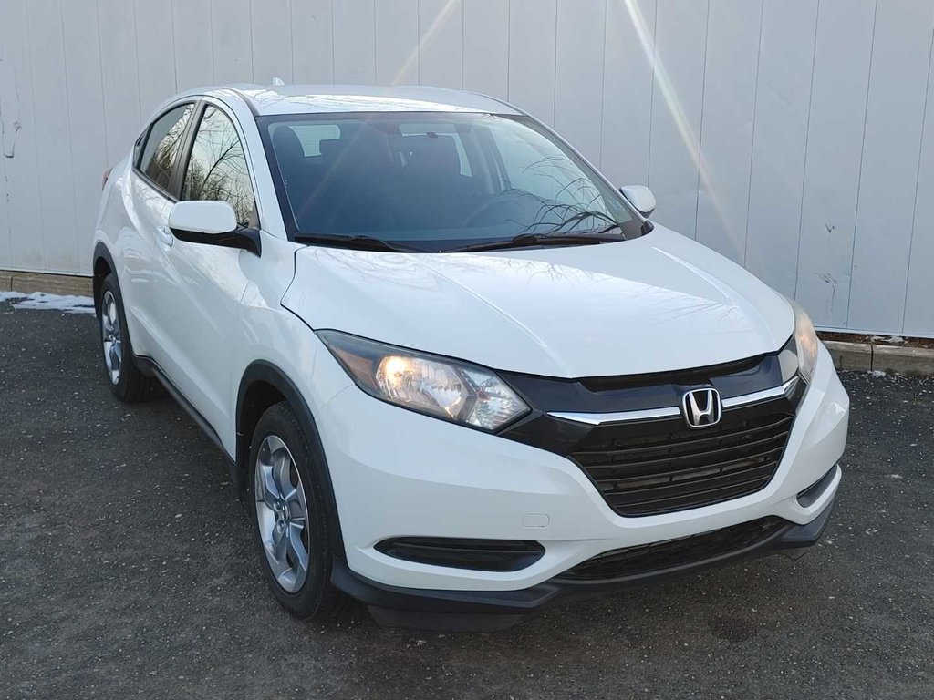 2017 Honda HR-V LX | 6-Spd | Cam | USB | HtdSeats | Bluetooth in Saint John, New Brunswick - 1 - w1024h768px