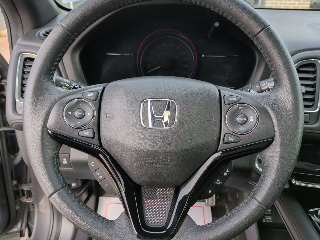2022 Honda HR-V SPORT | Sunroof | Cam | USB | HtdSeats in Saint John, New Brunswick - 17 - w1024h768px