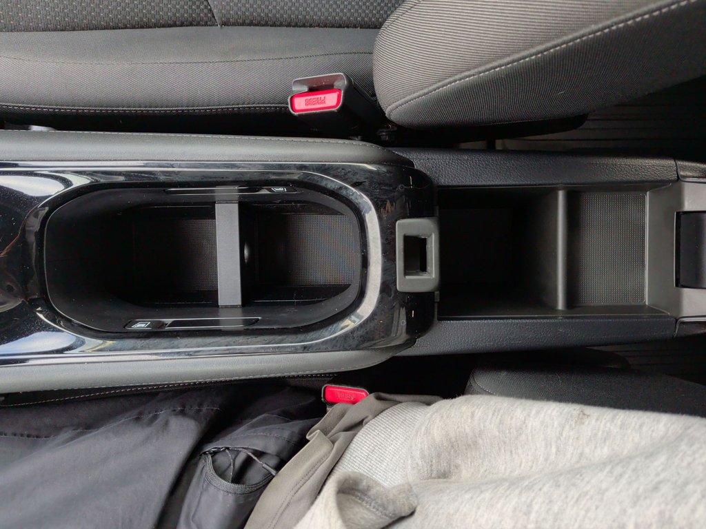 2022 Honda HR-V SPORT | Sunroof | Cam | USB | HtdSeats in Saint John, New Brunswick - 28 - w1024h768px