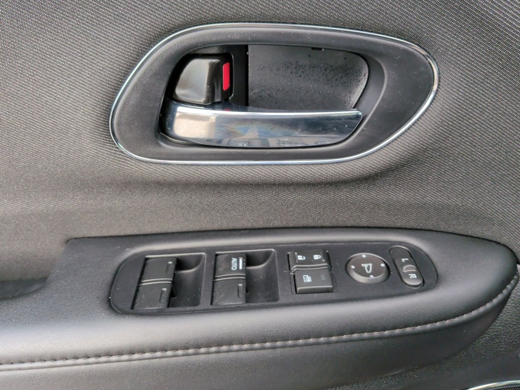 2022 Honda HR-V SPORT | Sunroof | Cam | USB | HtdSeats in Saint John, New Brunswick - 15 - w1024h768px