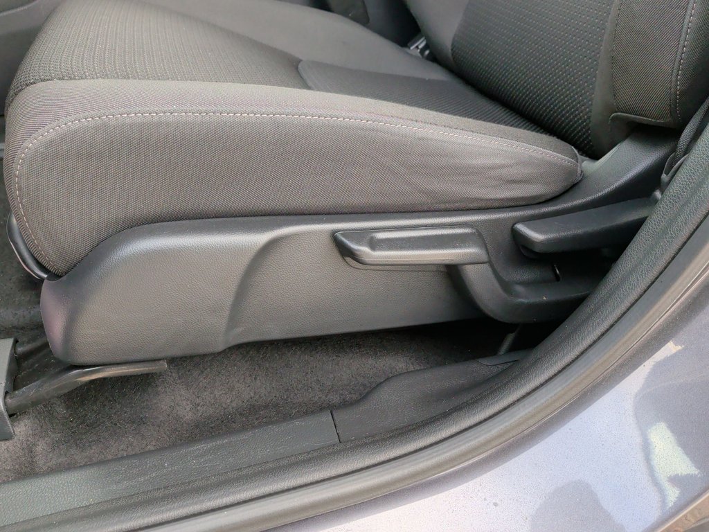 2022 Honda HR-V SPORT | Sunroof | Cam | USB | HtdSeats in Saint John, New Brunswick - 14 - w1024h768px