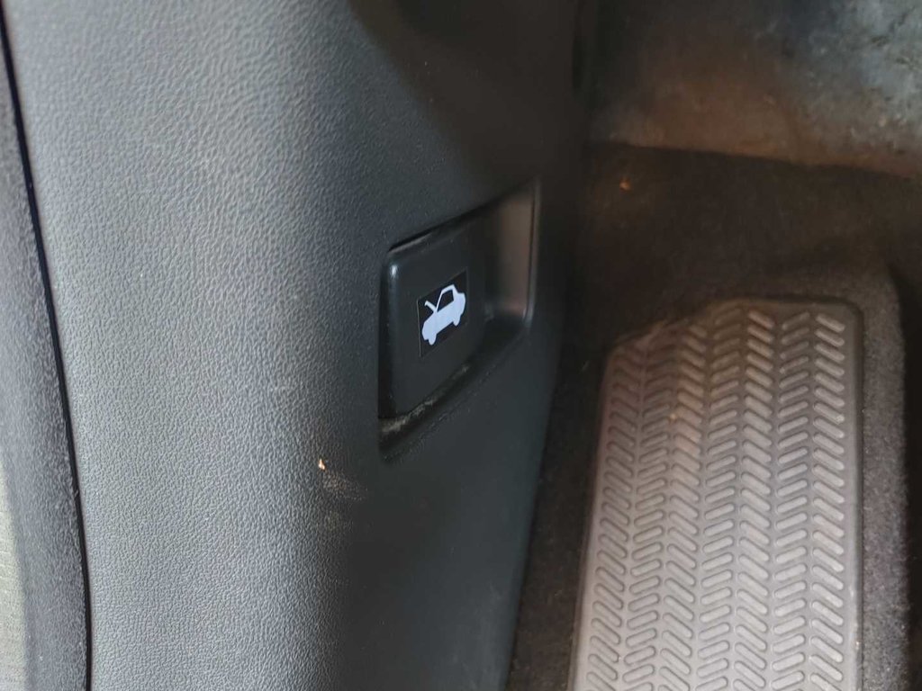 Honda HR-V LX | Heated Seats | Cam | USB | Warranty to 2023 à Saint John, Nouveau-Brunswick - 28 - w1024h768px