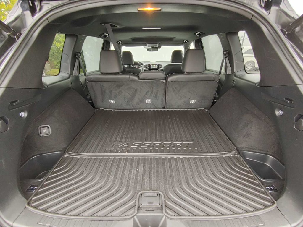 2022 Honda Passport TOURING | HPD | Leather | Roof | Nav in Saint John, New Brunswick - 36 - w1024h768px