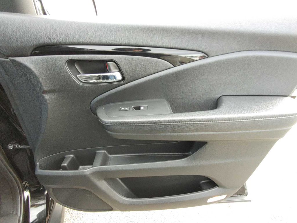 2020 Honda Pilot Touring | Leather | Roof | Cam | Warranty to 2027 in Saint John, New Brunswick - 44 - w1024h768px