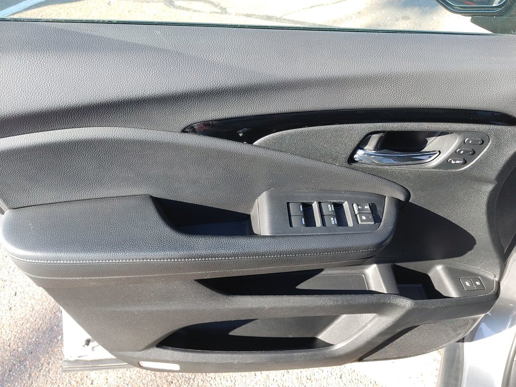 2021 Honda Pilot Touring | Leather | Roof | Cam | USB in Saint John, New Brunswick - 15 - w1024h768px