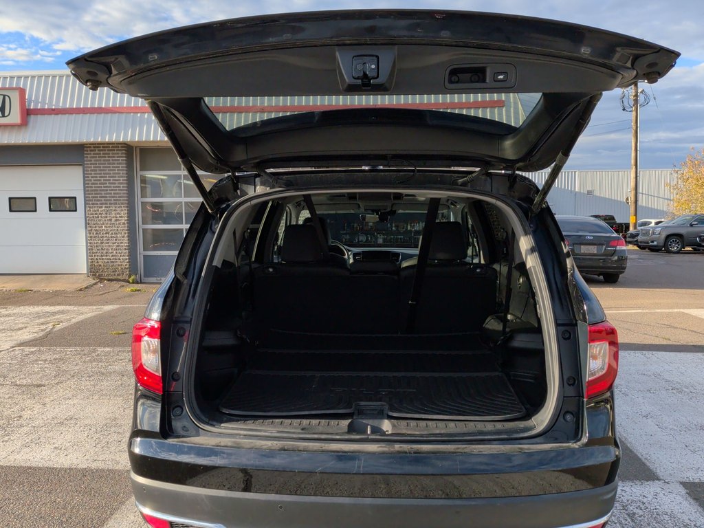 2022 Honda Pilot Touring | Sunroof | Leather | Cam in Saint John, New Brunswick - 36 - w1024h768px