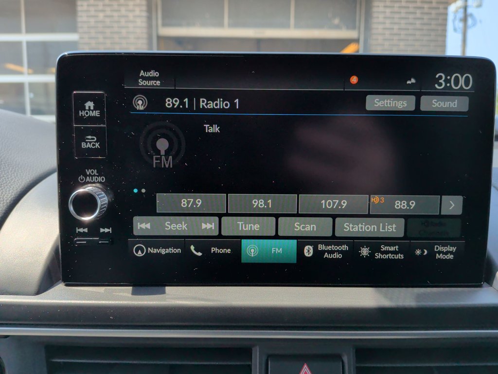 2025 Honda Pilot Touring | Leather | Sunroof | Cooled Seats in Saint John, New Brunswick - 24 - w1024h768px