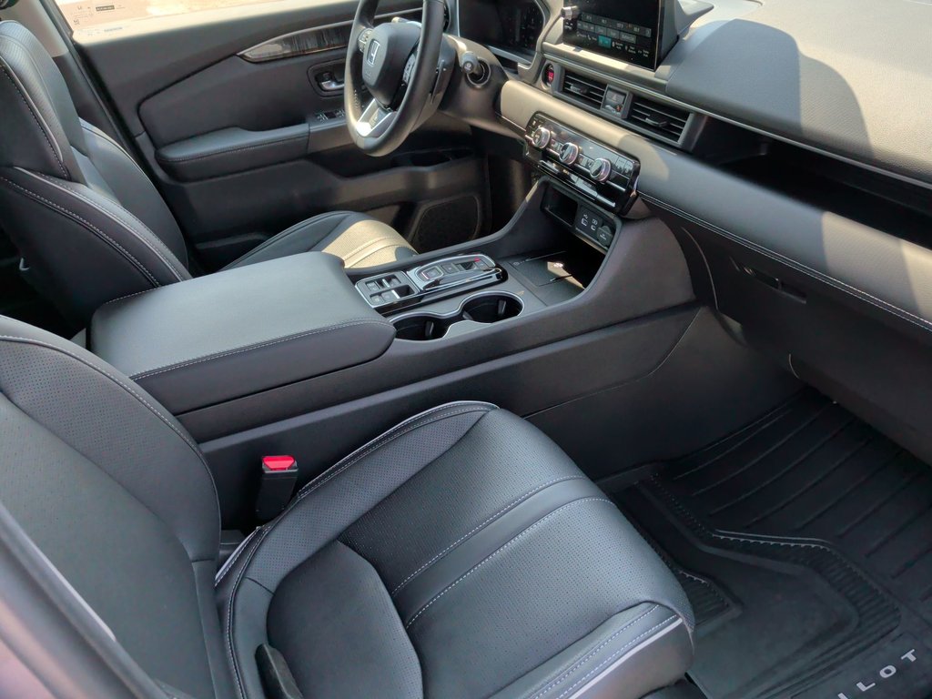 2025 Honda Pilot Touring | Leather | Sunroof | Cooled Seats in Saint John, New Brunswick - 39 - w1024h768px