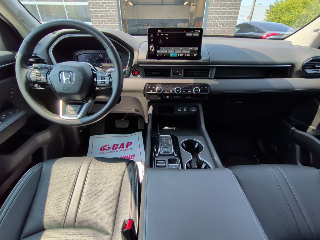 2025 Honda Pilot Touring | Leather | Sunroof | Cooled Seats in Saint John, New Brunswick - 16 - w1024h768px