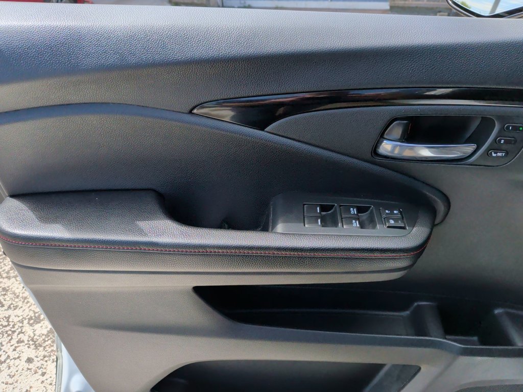 2022 Honda Ridgeline BlackEdition | Leather | Extended Warranty to 2029 in Saint John, New Brunswick - 15 - w1024h768px