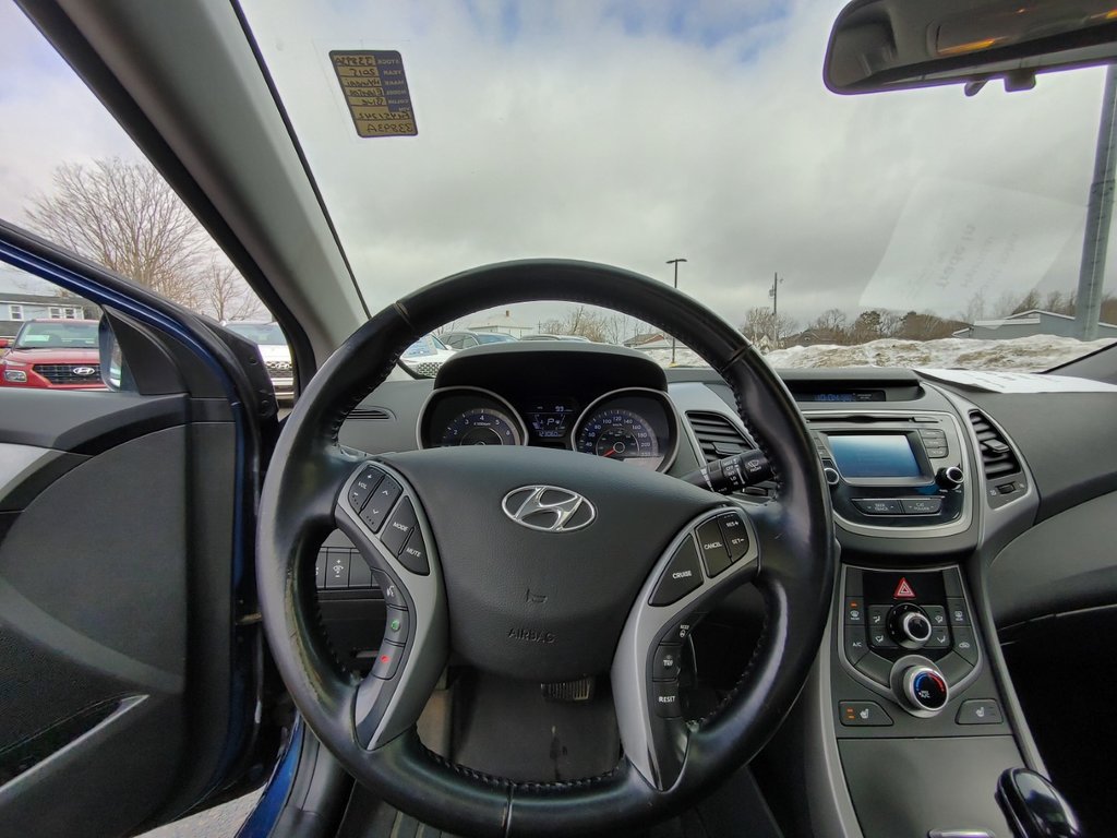 2015 Hyundai Elantra GLS | SunRoof | Cam | USB | HtdSeats | Bluetooth in Saint John, New Brunswick - 14 - w1024h768px