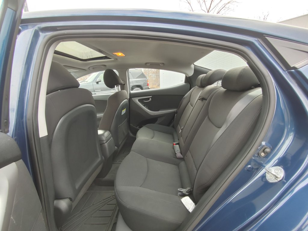 2015 Hyundai Elantra GLS | SunRoof | Cam | USB | HtdSeats | Bluetooth in Saint John, New Brunswick - 13 - w1024h768px