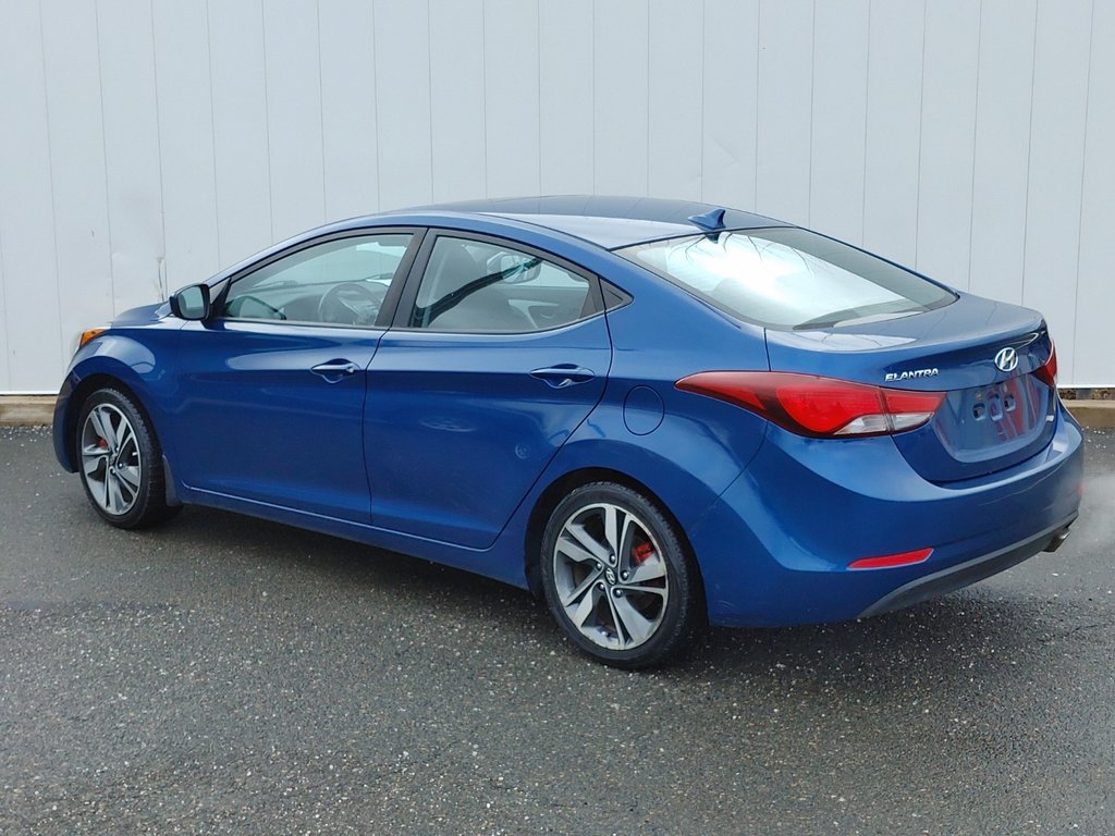 2015 Hyundai Elantra GLS | SunRoof | Cam | USB | HtdSeats | Bluetooth in Saint John, New Brunswick - 5 - w1024h768px