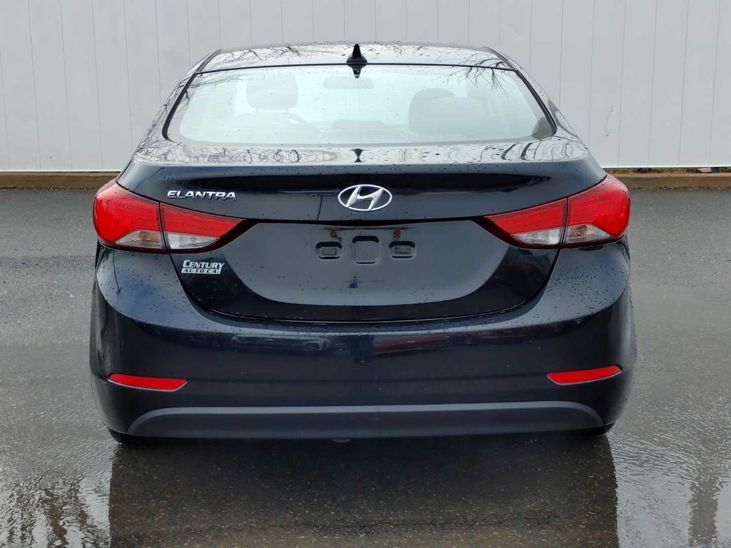 2015 Hyundai Elantra GL | USB | HtdSeats | Bluetooth | Keyless | Cruise in Saint John, New Brunswick - 4 - w1024h768px