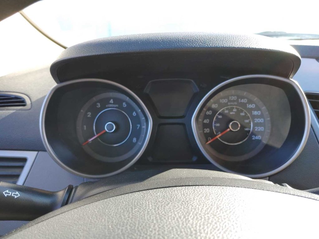 2016 Hyundai Elantra LE | USB | PwrLocks | PwrWindows in Saint John, New Brunswick - 44 - w1024h768px