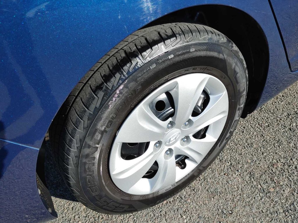 2016 Hyundai Elantra LE | USB | PwrLocks | PwrWindows in Saint John, New Brunswick - 20 - w1024h768px