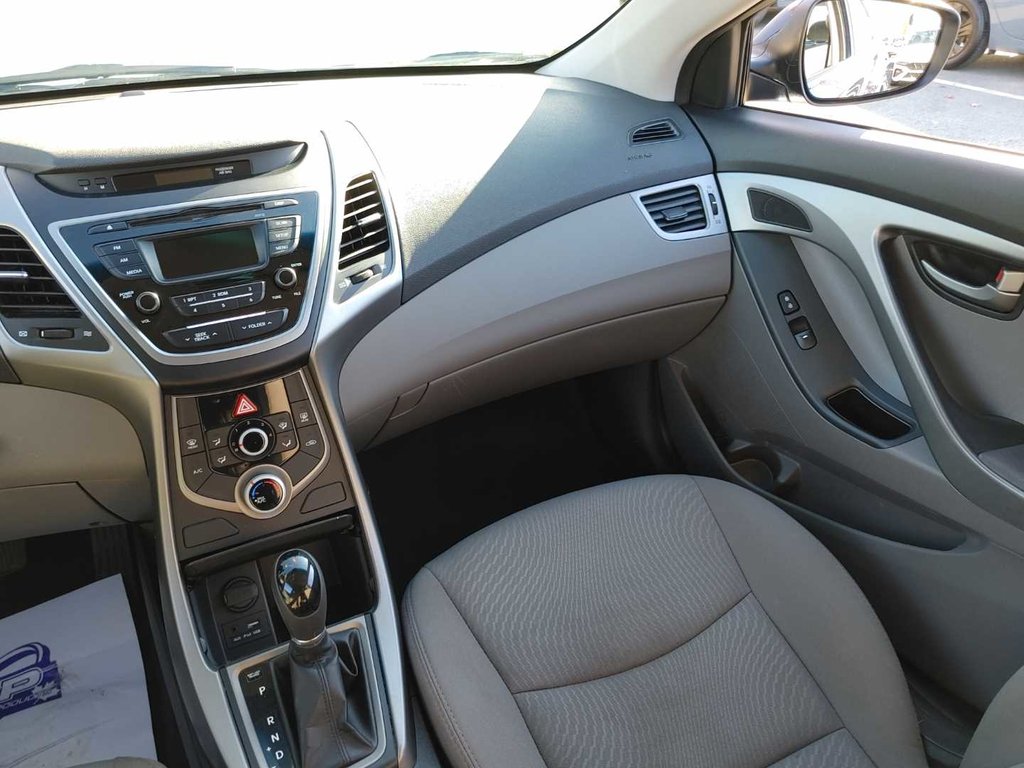2016 Hyundai Elantra LE | USB | PwrLocks | PwrWindows in Saint John, New Brunswick - 42 - w1024h768px