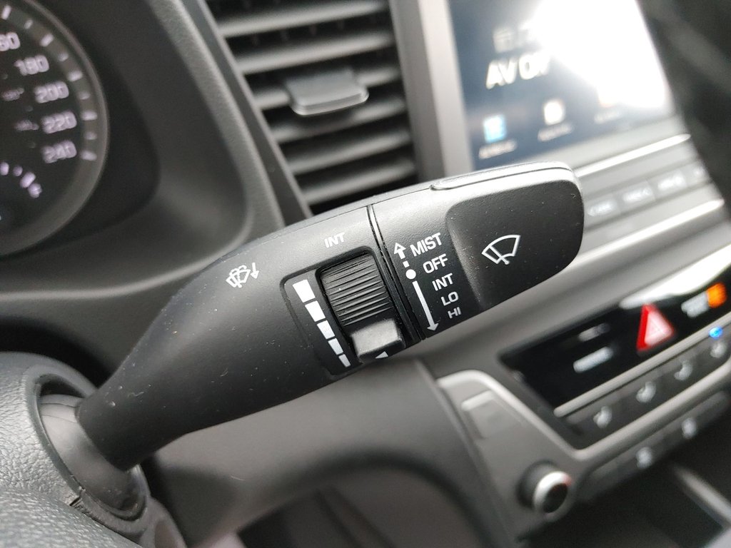 2018 Hyundai Elantra in Antigonish, Nova Scotia - 19 - w1024h768px