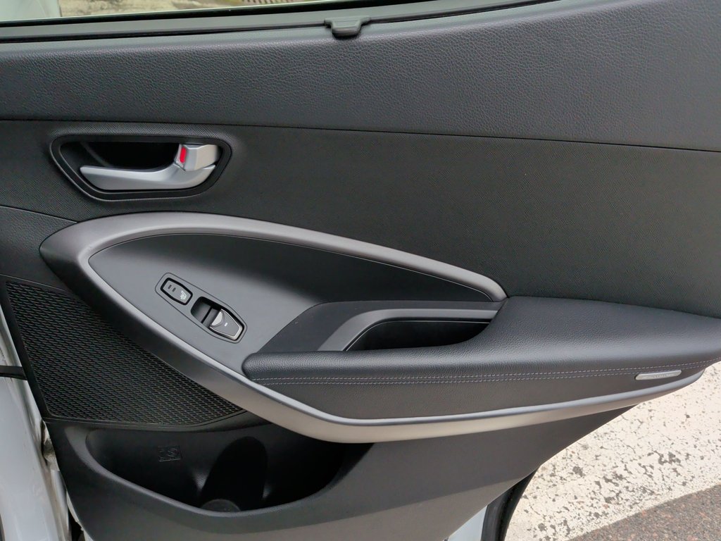2018 Hyundai Santa Fe Sport SE | Leather | Heated Seats | Moon Roof in Saint John, New Brunswick - 36 - w1024h768px