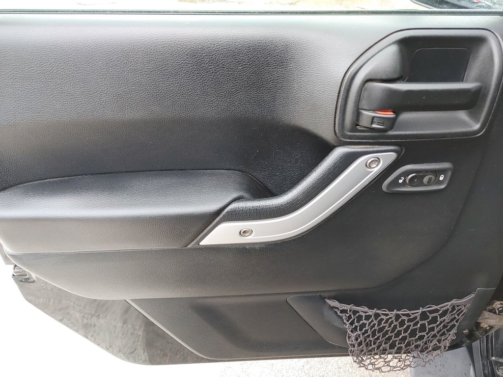 2016 Jeep Wrangler Unlimited Sahara | 6 Speed | AC | AT Tires in Saint John, New Brunswick - 15 - w1024h768px