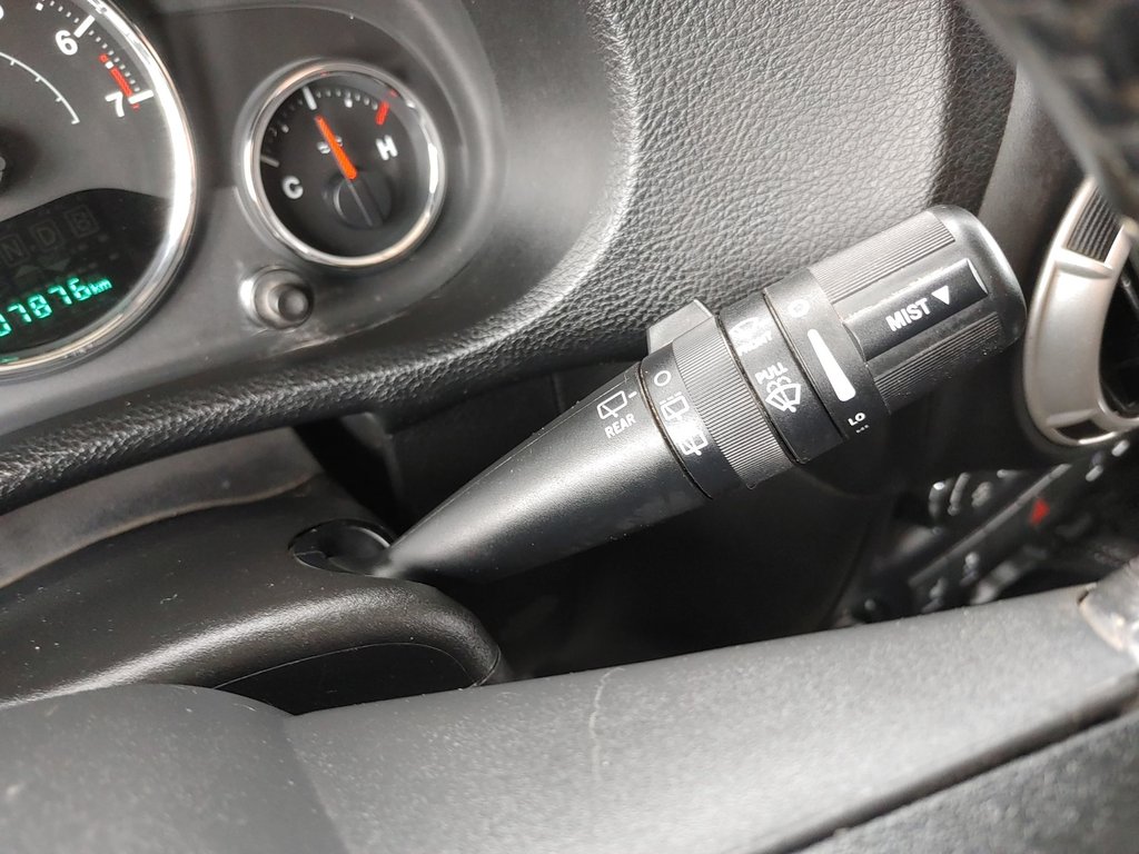 2016 Jeep Wrangler Unlimited Sahara | 6 Speed | AC | AT Tires in Saint John, New Brunswick - 19 - w1024h768px