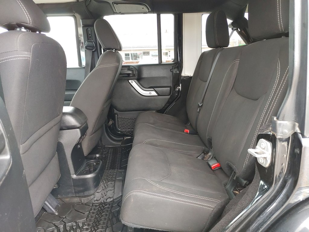 2016 Jeep Wrangler Unlimited Sahara | 6 Speed | AC | AT Tires in Saint John, New Brunswick - 32 - w1024h768px