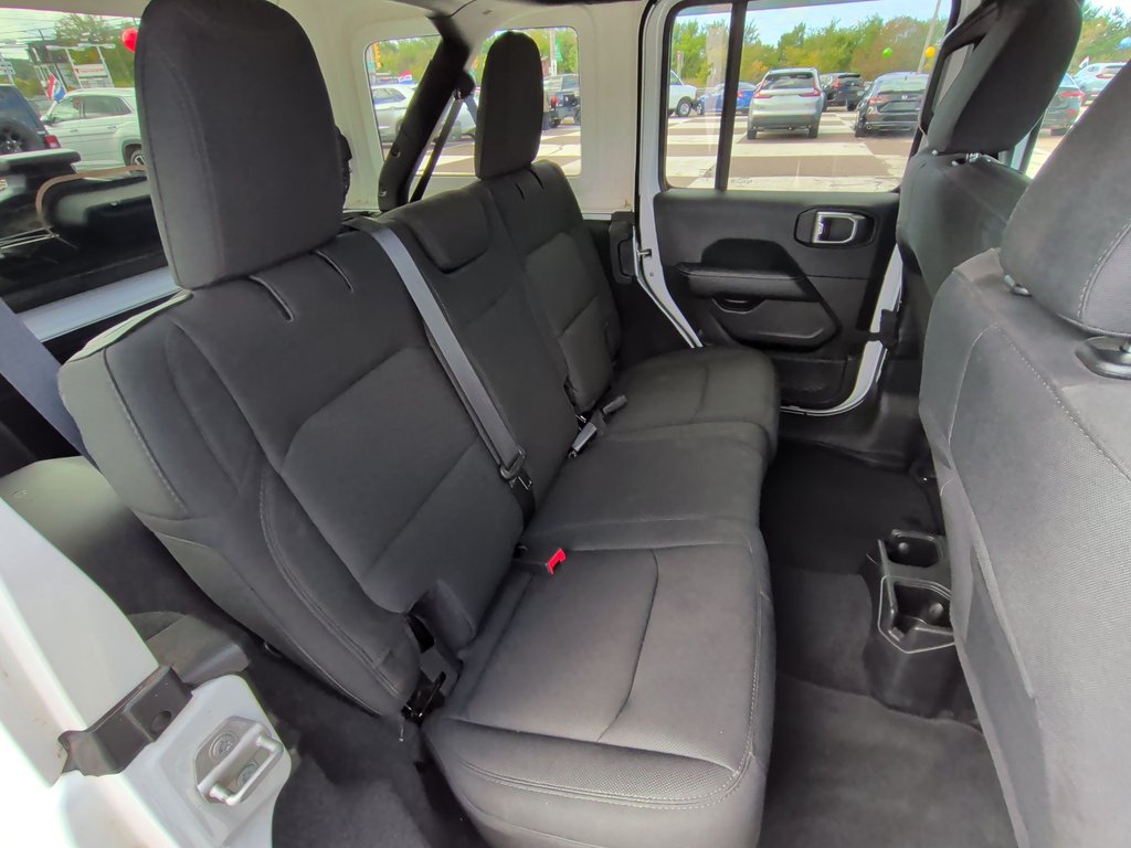 2022 Jeep WRANGLER UNLIMITED SAHARA | Hard Top | Cam | USB in Saint John, New Brunswick - 37 - w1024h768px