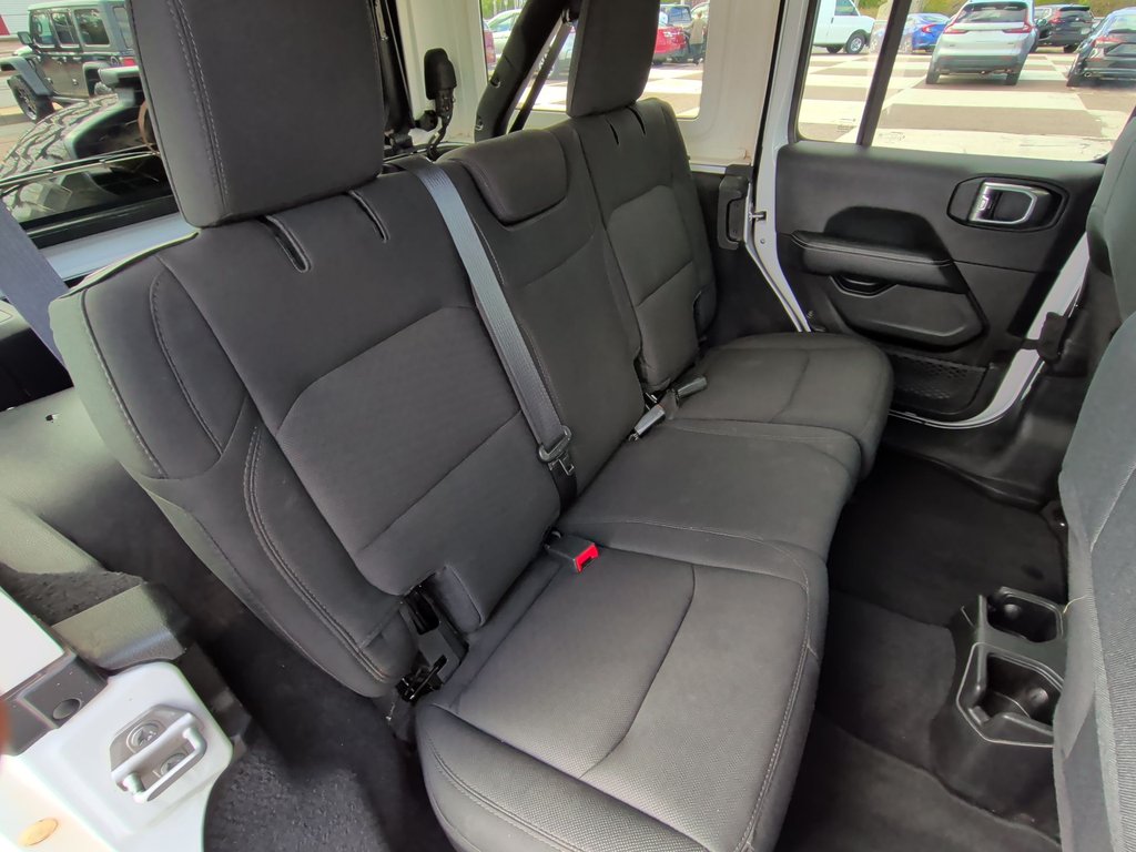 2022 Jeep WRANGLER UNLIMITED SAHARA | Hard Top | Cam | USB in Saint John, New Brunswick - 38 - w1024h768px