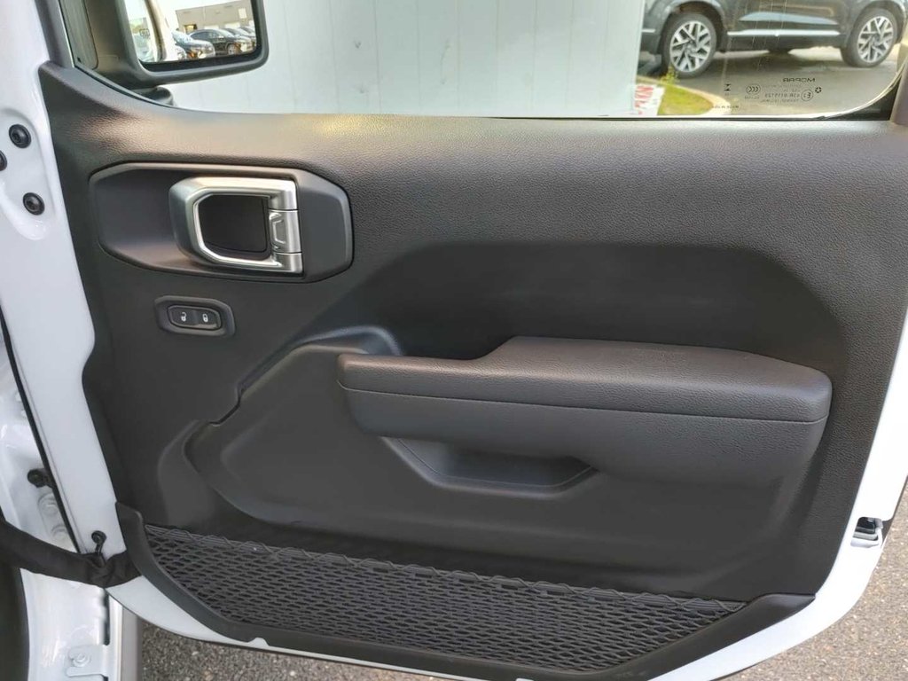 Jeep Wrangler Willys | Freedom Top | Manual | Warranty to 2030 2025 à Saint John, Nouveau-Brunswick - 38 - w1024h768px