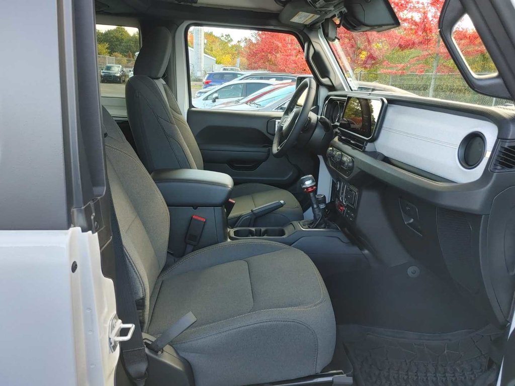 Jeep Wrangler Willys | Freedom Top | Manual | Warranty to 2030 2025 à Saint John, Nouveau-Brunswick - 37 - w1024h768px