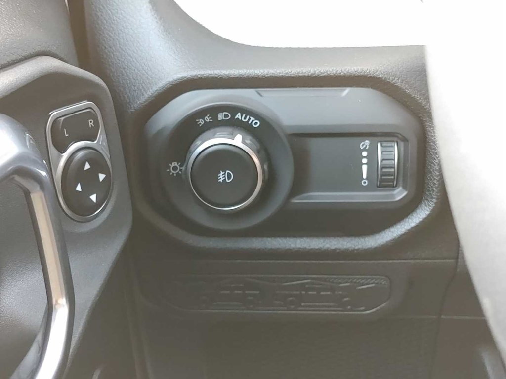 Jeep Wrangler Willys | Freedom Top | Manual | Warranty to 2030 2025 à Saint John, Nouveau-Brunswick - 47 - w1024h768px