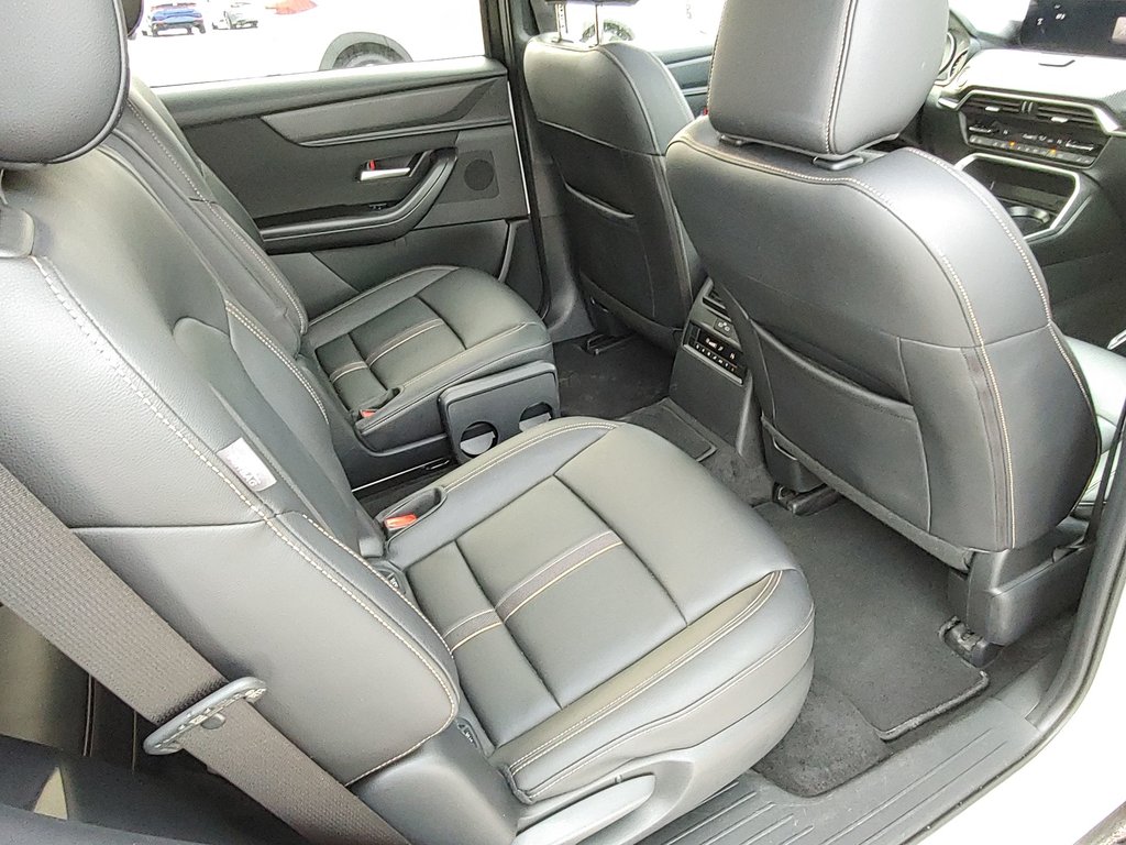 2025 Mazda CX-90 MHEV in Antigonish, Nova Scotia - 37 - w1024h768px