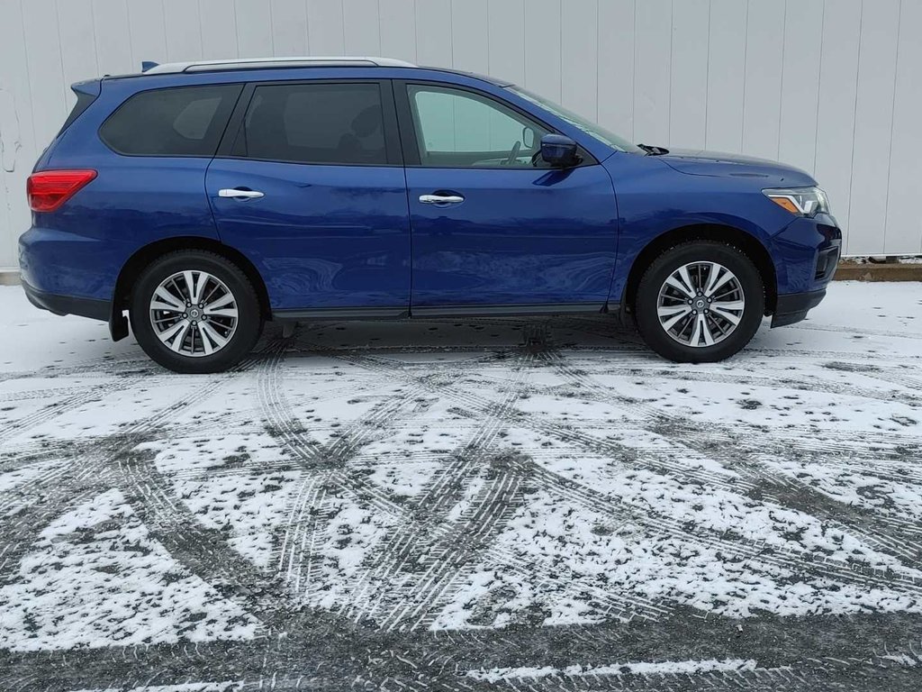 2019 Nissan Pathfinder SL | Leather | SunRoof | Cam | USB | XM | Keyless in Saint John, New Brunswick - 2 - w1024h768px