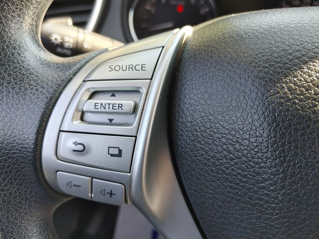 2016 Nissan Rogue SV | Cam | USB | Heated Seats in Saint John, New Brunswick - 49 - w1024h768px