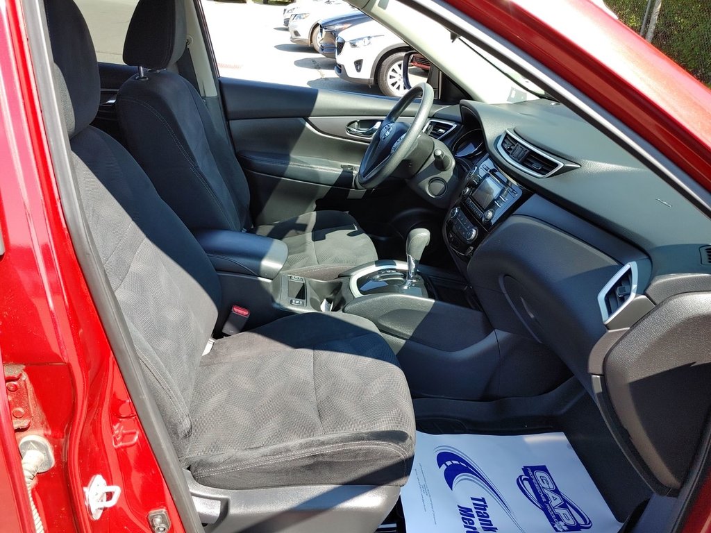 2016 Nissan Rogue SV | Cam | USB | Heated Seats in Saint John, New Brunswick - 38 - w1024h768px