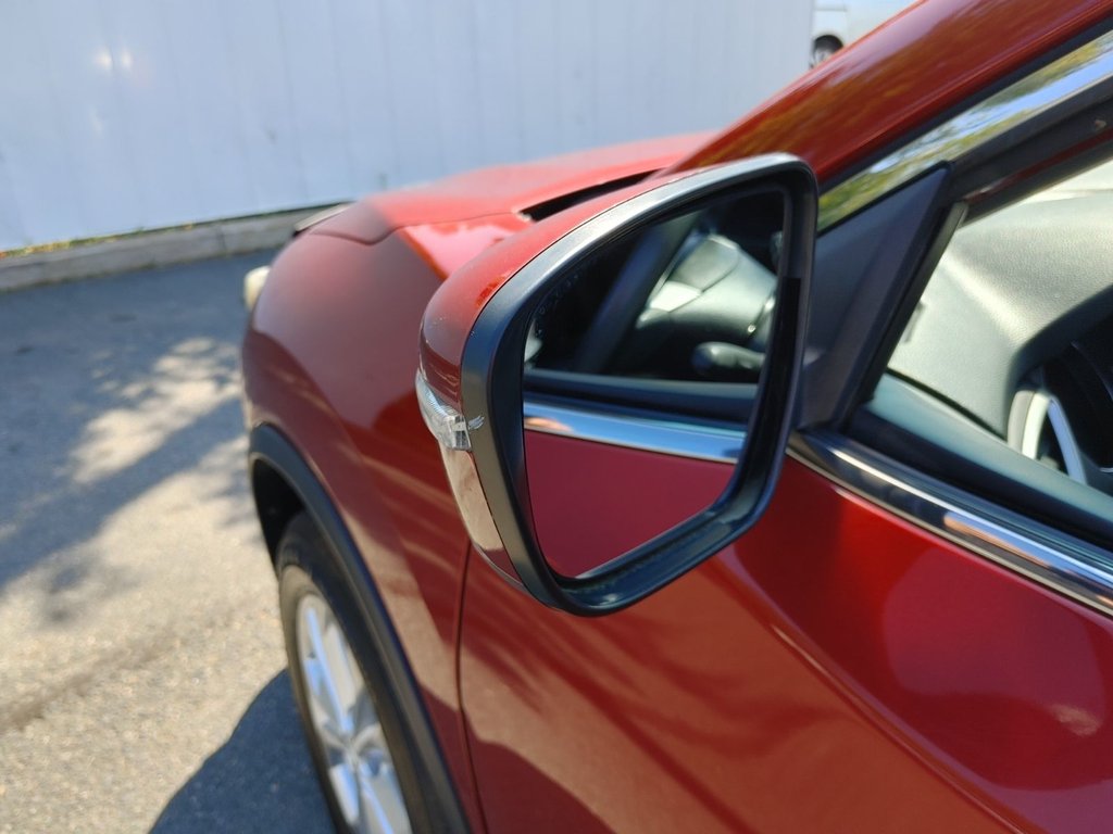 2016 Nissan Rogue SV | Cam | USB | Heated Seats in Saint John, New Brunswick - 13 - w1024h768px