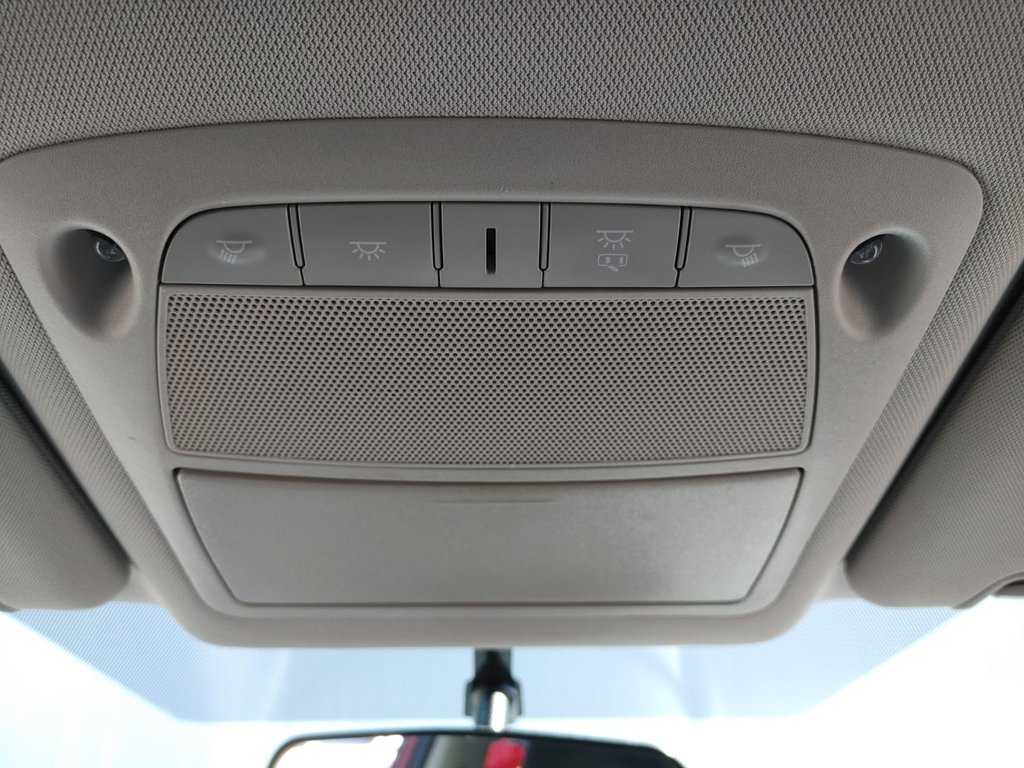 2016 Nissan Rogue SV | Cam | USB | Heated Seats in Saint John, New Brunswick - 55 - w1024h768px